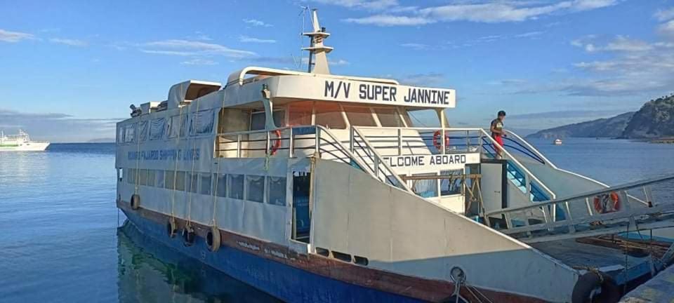 Manzil Anilao B&B مابيني المظهر الخارجي الصورة